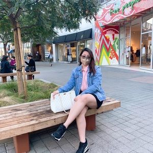 Meet your Posher, Virna joy